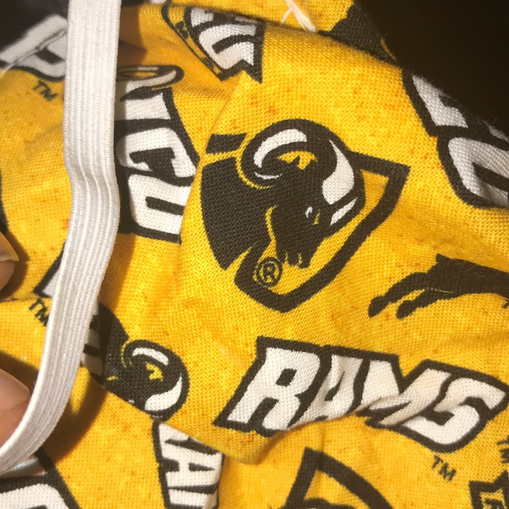 A rams football mask
